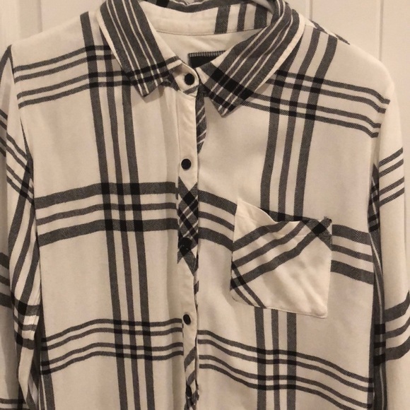 Rails Black and White Blouse - Picture 3 of 4